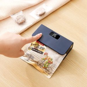 2-in-1 Mini Bag Sealer & Cutter